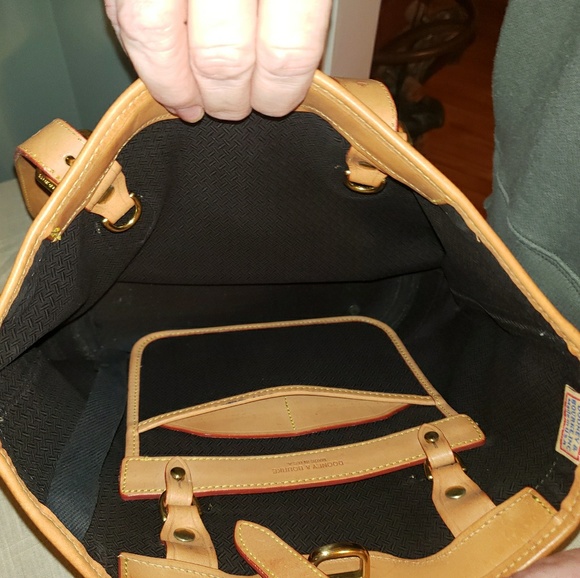 Navy purse - Picture 2 of 3